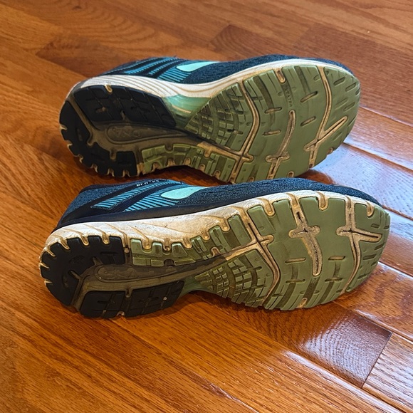 Brooks Teal and Navy Athletic Shoes - Picture 4 of 5